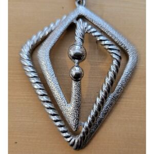 VINTAGE‎ Silver Tone Pendant Necklace Abstract Geometric Statement Jewelry
